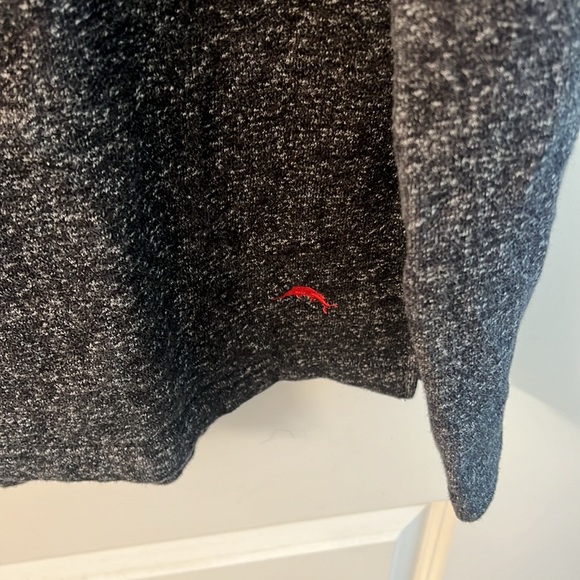 Tommy Bahama Pull Over Shirt - Picture 4 of 9